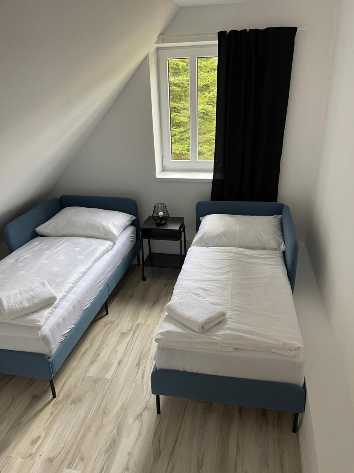 Apartmanovy Dum Jansky Sen דירה