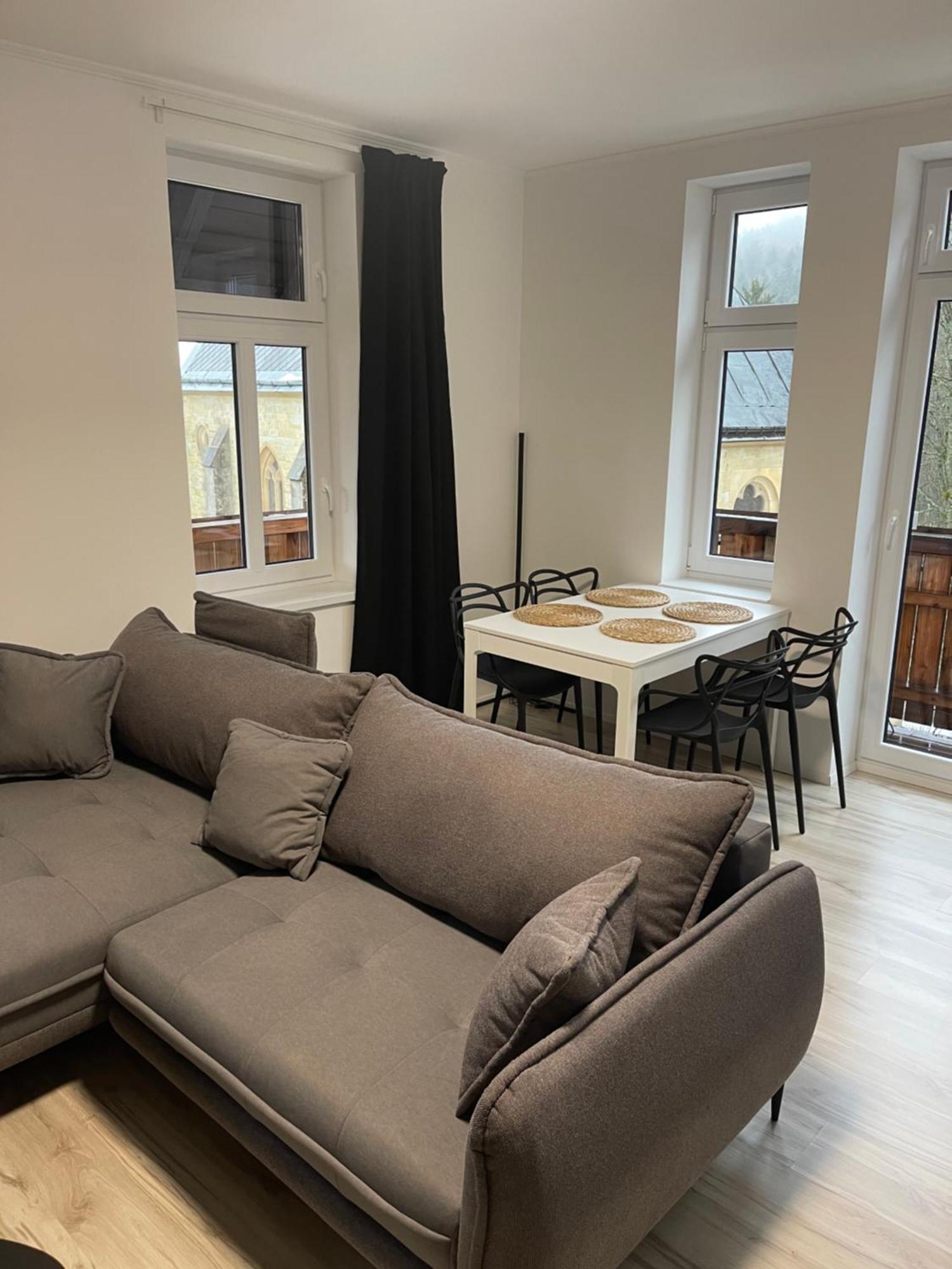 Apartmanovy Dum Jansky Sen דירה