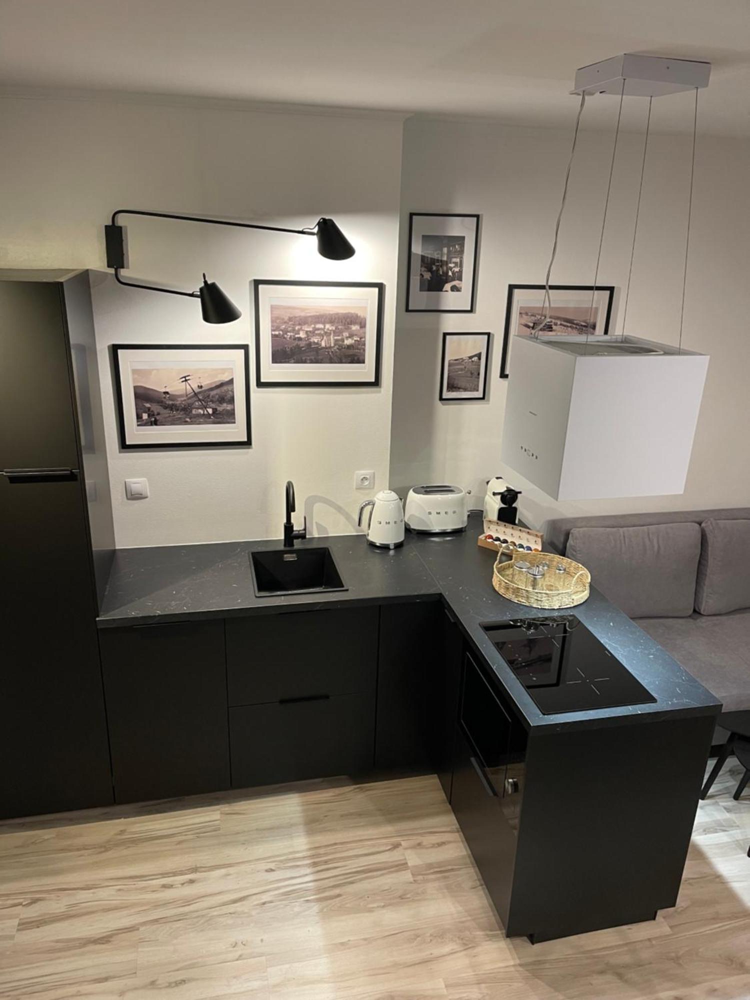 Apartmanovy Dum Jansky Sen דירה